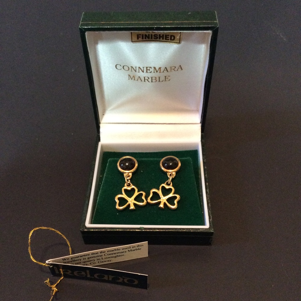 NIB Conemara Marble Shamrock Earrings